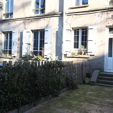 Hostnfly - Very Nice Studio In A Dynamic Neighborhood * Paris